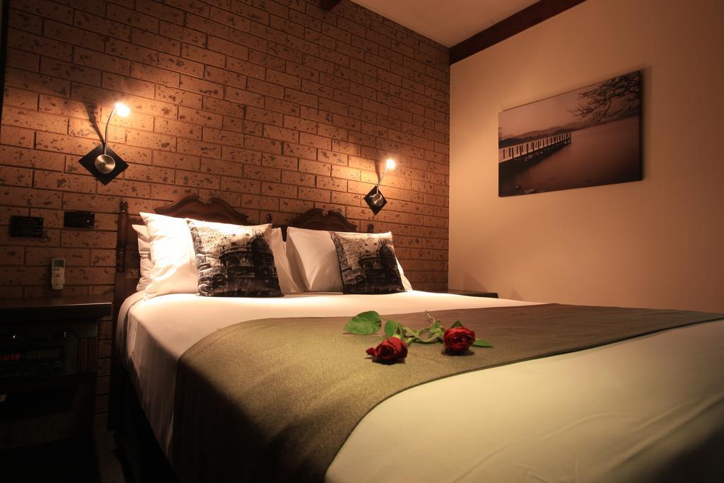 Belltower Motor Inn 셰퍼턴 객실 사진